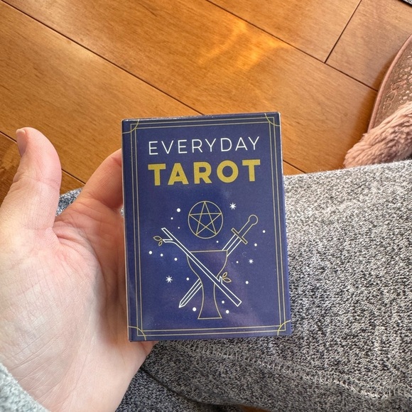 Everyday Tarot Card Deck - Picture 1 of 7